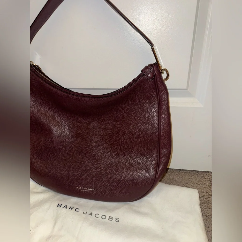 100% Authentic Marc Jacobs Large Hobo